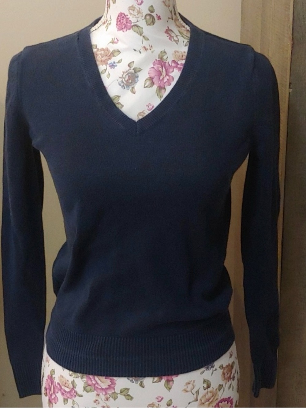 Old Navy Dark Navy V-Neck Long Sleeve Tee